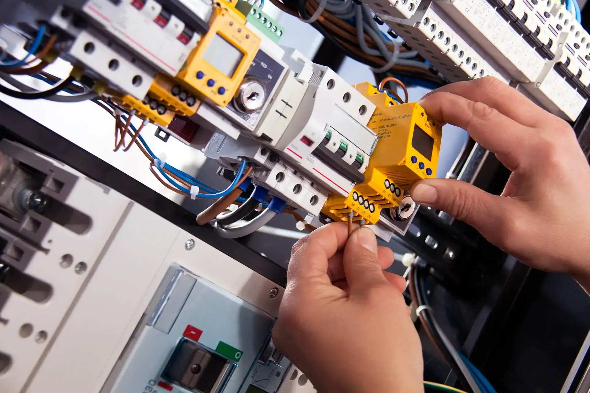 Certified electricians in Catford